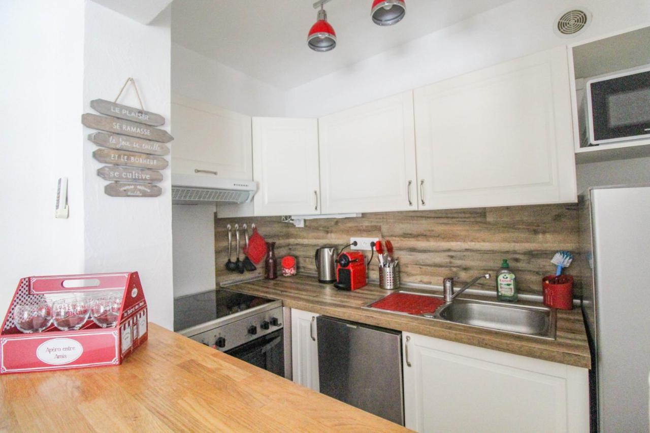 Apartment T2 Boulouris -st Raphael, 150 Metres De La *