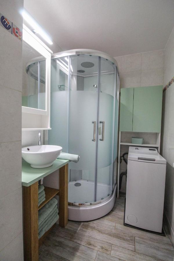 Apartment T2 Boulouris -st Raphael, 150 Metres De La Saint-Raphael (Var)