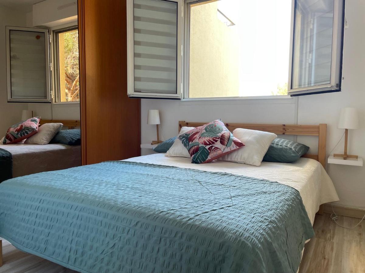 T2 (38m2) Boulouris -st Raphael, 150 Mètres De La *