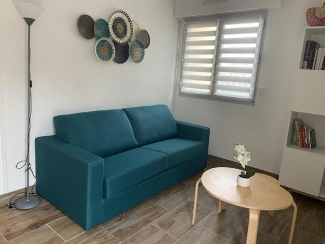 T2 (38m2) Boulouris -st Raphael, 150 Mètres De La *